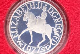 1977 proof crown with box & coa