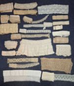 A quantity of late 19th and early 20th Century lengths of mixed lace and trimmings. Location: If