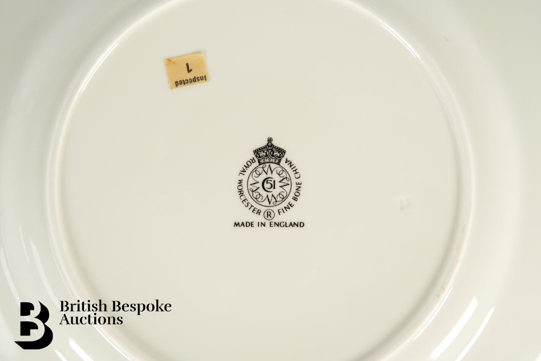 Royal Worcester Fallen Fruit Cabinet Plates - Image 11 of 11