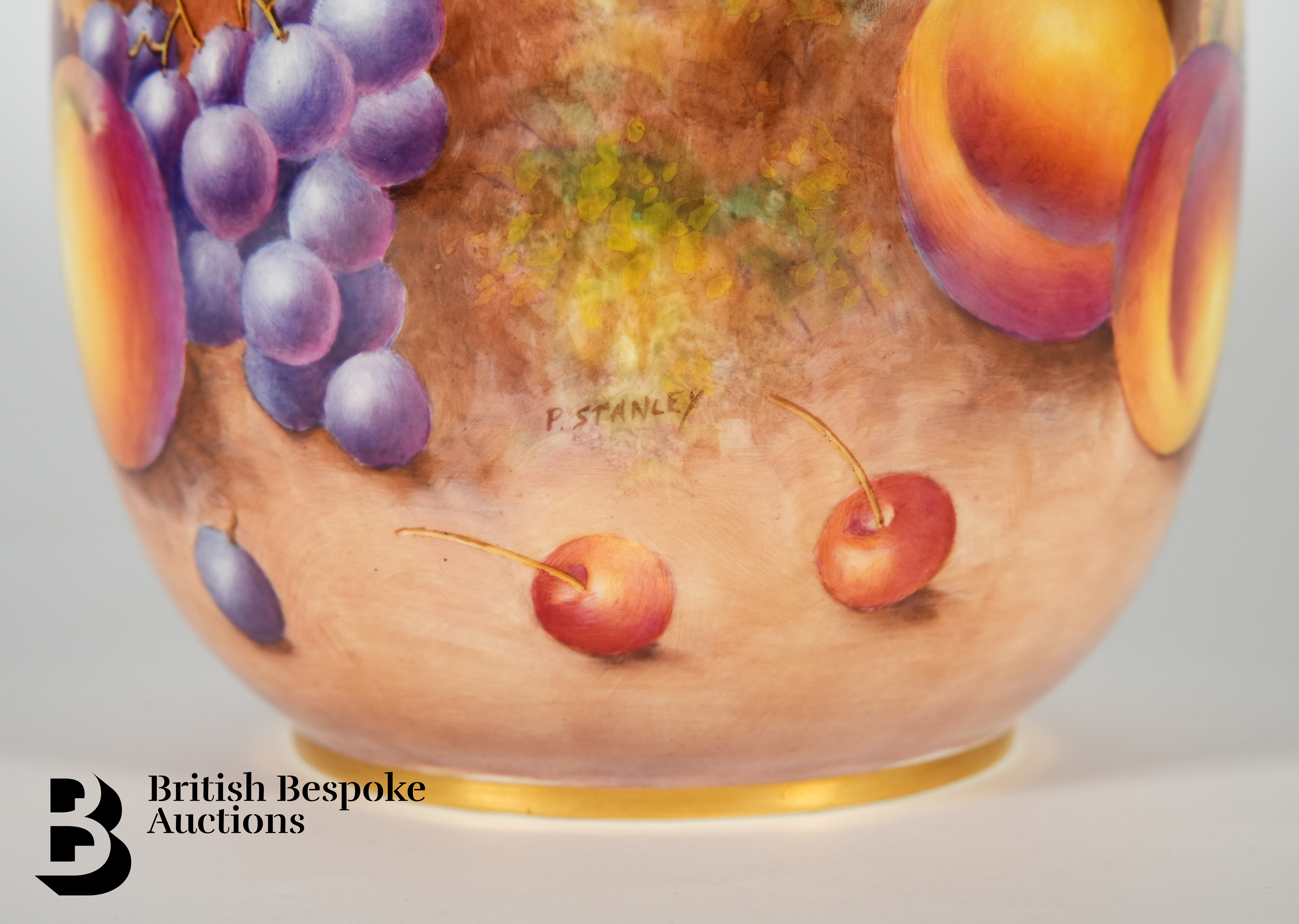 Royal Worcester Fallen Fruit Ginger Jar and Cover - Image 5 of 10