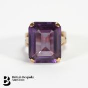 18ct Gold Corundum Ring