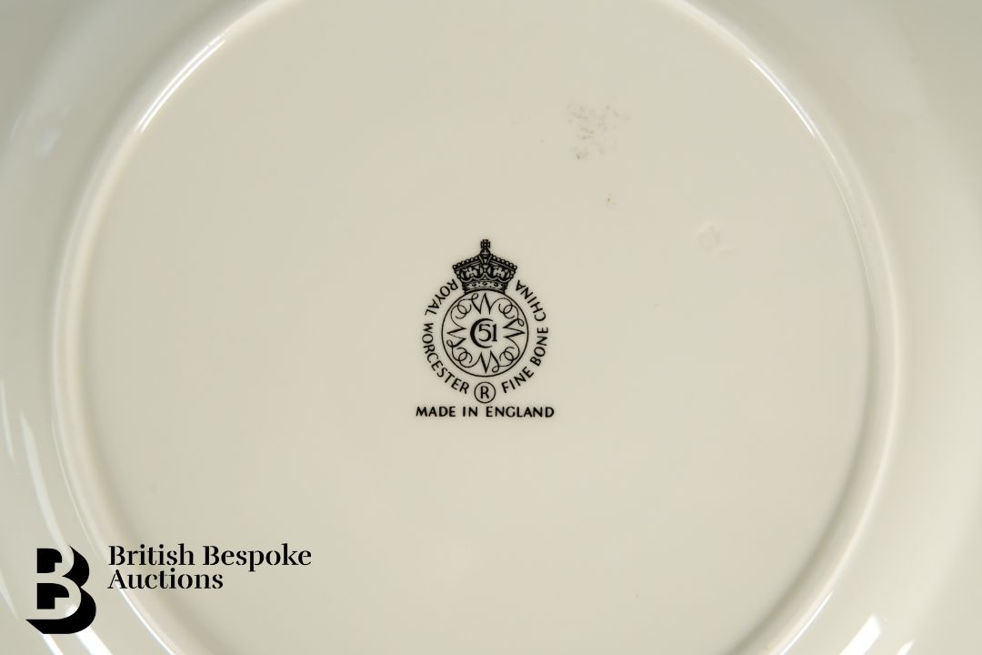 Royal Worcester Fallen Fruit Cabinet Plates - Image 12 of 12