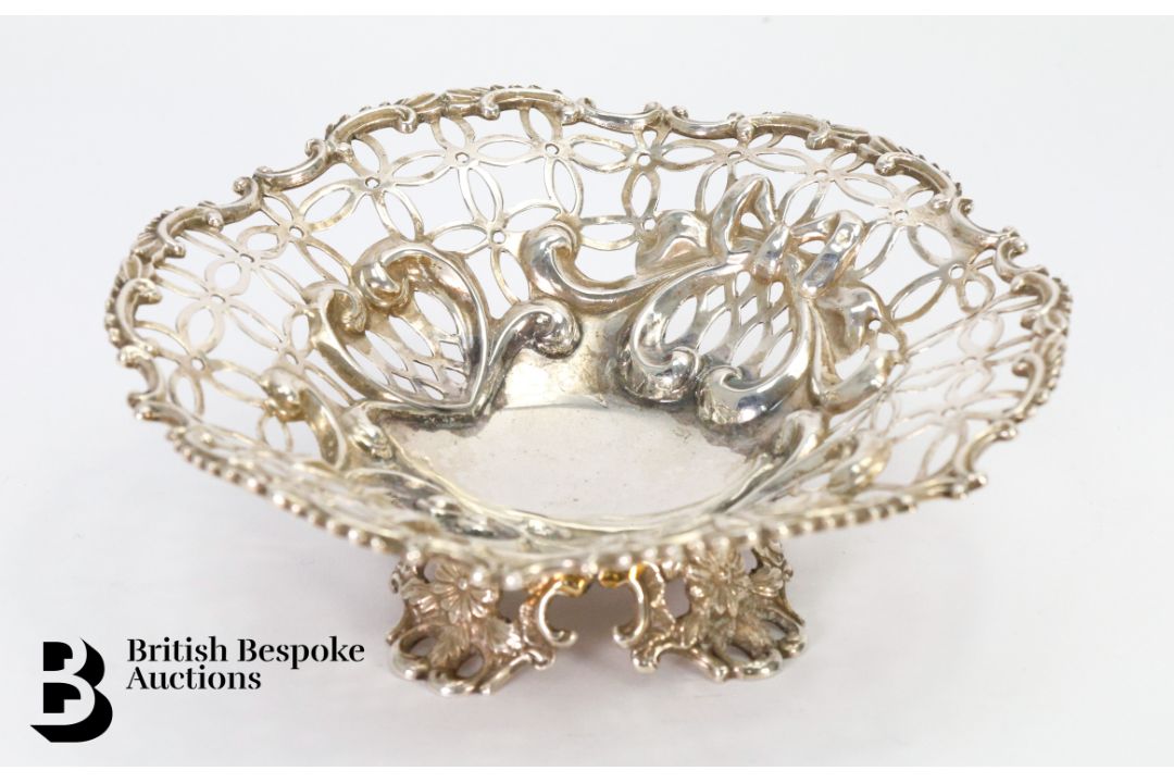 Silver Bon Bon - Image 1 of 5