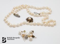Cultured Pearl Necklace