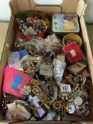 LARGE QUANTITY OF VINTAGE COSTUME JEWELLERY