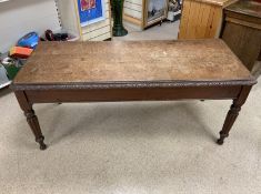 ANTIQUE LOW TABLE FEATURING TURNED LEGS AND CARVED APRON 158 X 68 X 66CM (MASONIC LODGE BRIGHTON)