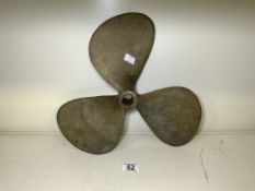 VINTAGE BRONZE PROPELLOR (VETUS P3B) 15 X 10 RH (APPROX 13 INCH DIAMETER)