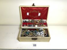 JEWELLERY BOX OF VINTAGE COSTUME JEWELLERY, SARAH COVENTRY, MONET, NAPIER, KENNY MA, MIRACLE, AND