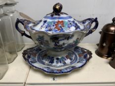 ANTIQUE IRONSTONE SAUCE TUREEN AND STAND (BOMBAY JAPAN ) PATTERN (MASONS)