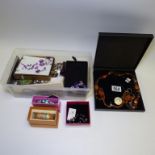 QUANTITY OF COSTUME JEWELLERY