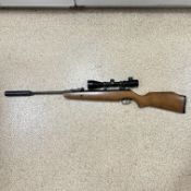 A SMK XS208 AIR RIFLE & HAWKE SCOPE 3-9 x 50