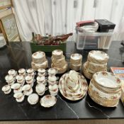 ROYAL ALBERT COUNTRY ROSES 163 PIECES DINNER TEA/COFFEE SERVICE