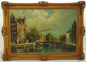 A framed oil on canvas of a Dutch canal scene with buildings and figures, 59.5 x 89.5cm