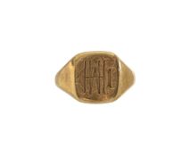 A 9ct gold signet ring