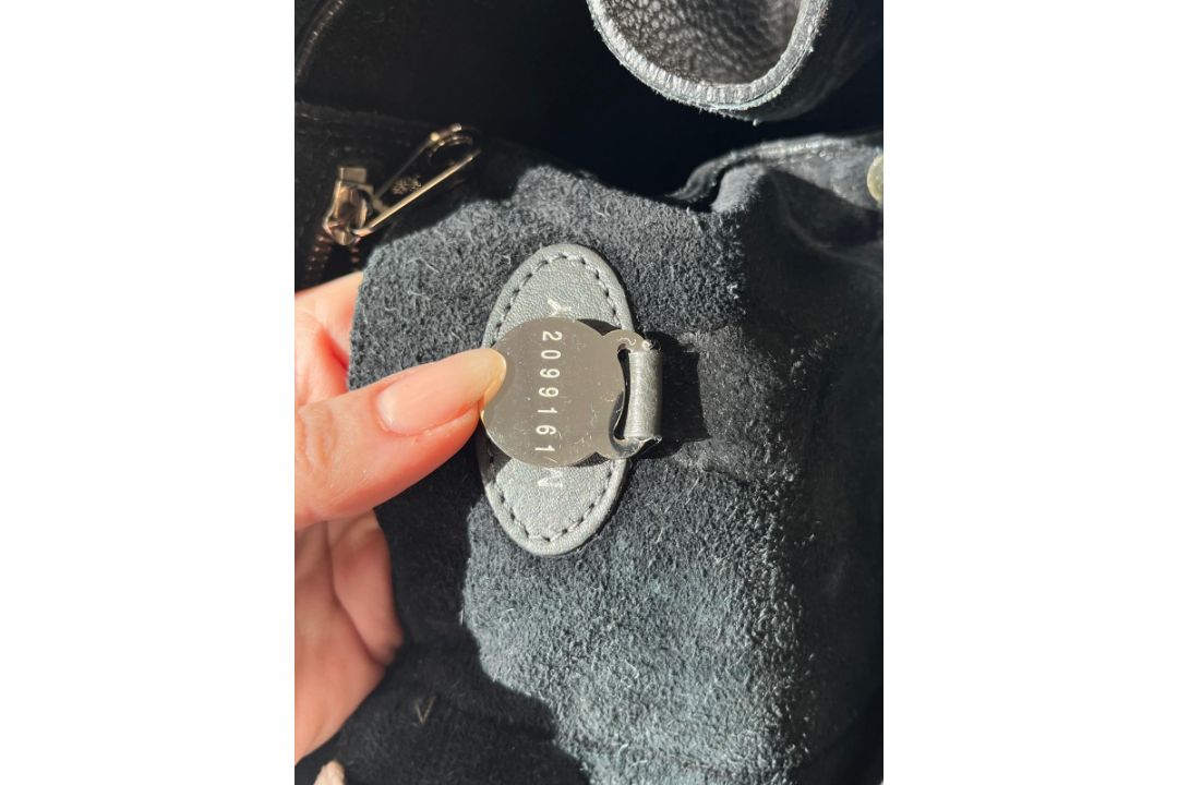 A Mulberry 'Bayswater' Charcoal Grey Oak leather handbag - Image 5 of 11