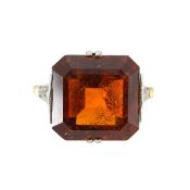 An Art Deco hessonite garnet set ring