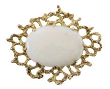 A 9ct opal set brooch