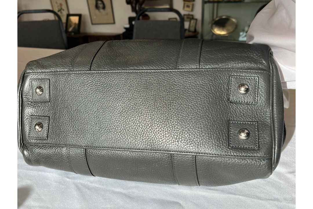 A Mulberry 'Bayswater' Charcoal Grey Oak leather handbag - Image 7 of 11