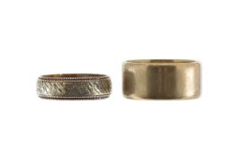 Two 9ct gold wedding bands