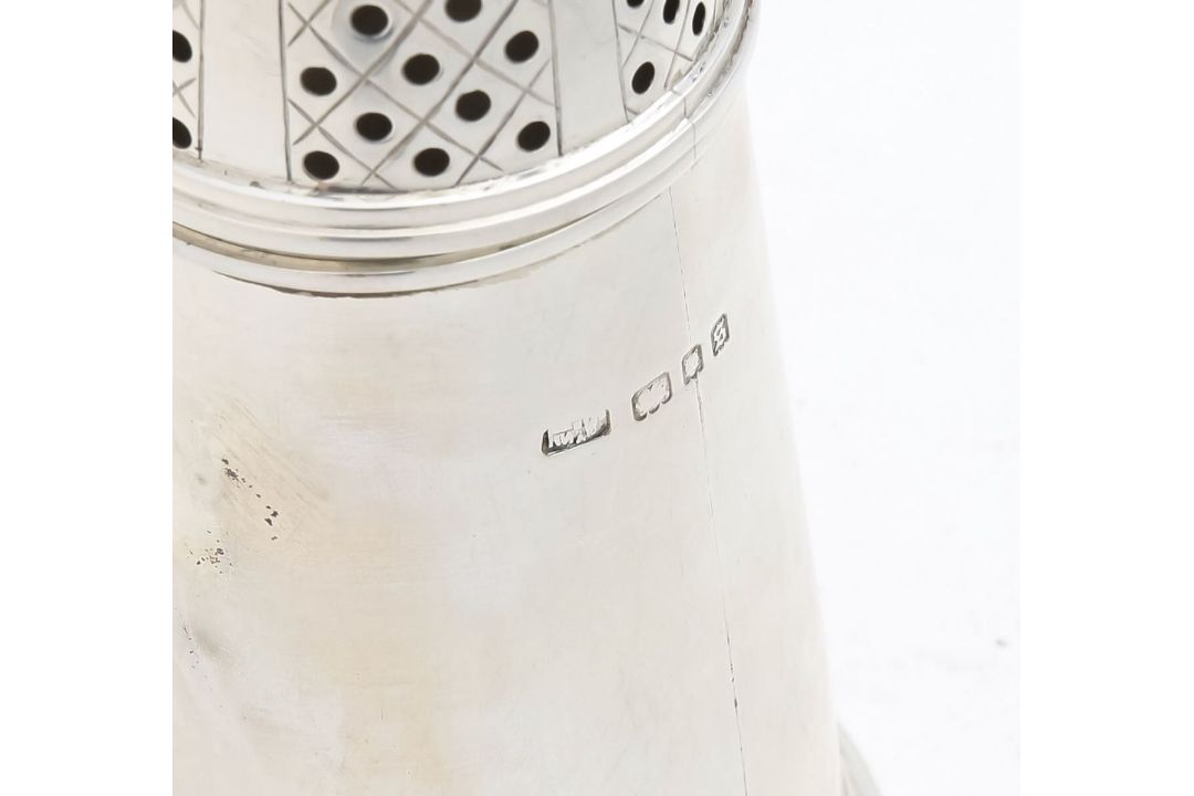 A George V silver sifter - Image 2 of 2
