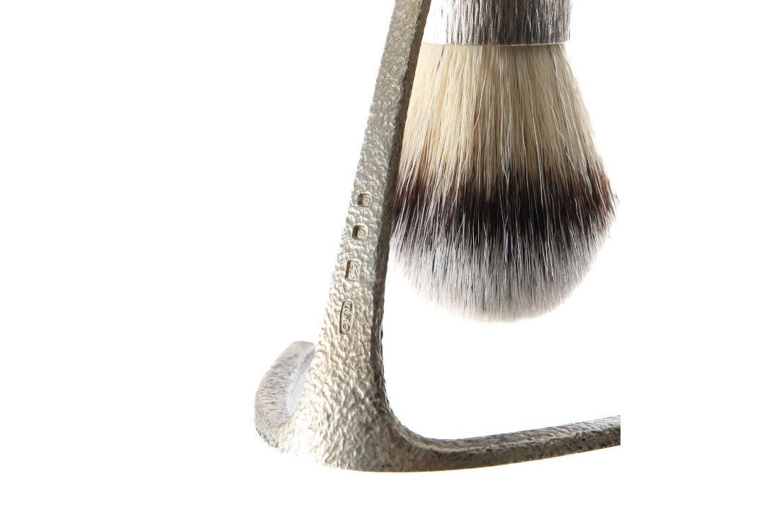 A Christopher Nigel Lawrence silver shaving brush and stand - Image 2 of 2