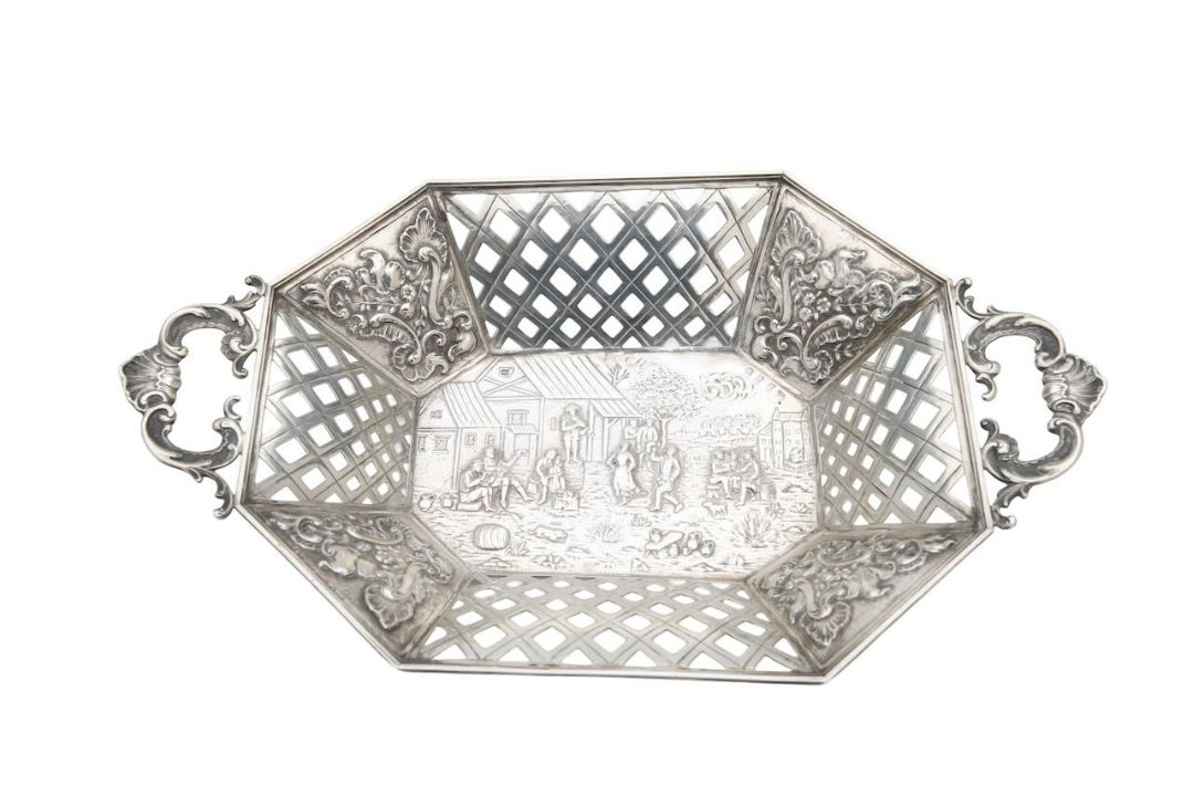 A German silver pierced dish - Image 1 of 3