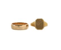 An 18ct gold signet ring and wedding band