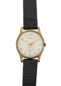 A gentleman's 9ct gold manual wind wristwatch