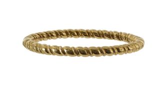 An 18ct textured rope twist bangle