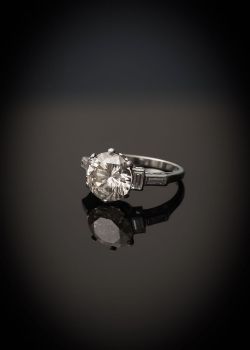 A Garrard diamond and platinum ring