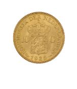 A Dutch Wilhelmina 1925 gold 10 Guilder coin