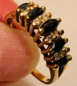 14ct GOLD RING SET WITH ONE SAPPHIRE APPROX 0.2ct, FOUR SAPPHIRES APPROX 0.15ct AND EIGHT WHITE