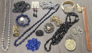 Quantity of Various Costume Jewellery Inc. Jet Necklace, Large Brass Pendant, Etc used unchecked