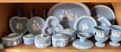 NINETEEN PIECES OF WEDGWOOD VASES AND ALSO PLAQUES, ETC.