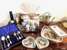 QUANTITY OF SUNDRY DECORATIVE ITEMS INCLUDING JEWELLERY BOX, FAN WITH BONE STICKS, NEW BRIGHTON