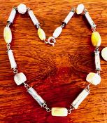 925 SILVER AND POLISHED STONE NECKLACE, LENGTH APPROX 58cm
