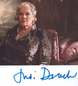 Autograph auction Football, Space, TV/Film, Military, Historic photos, covers and books.