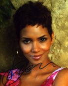 Halle Berry signed 10x8inch colour photo.