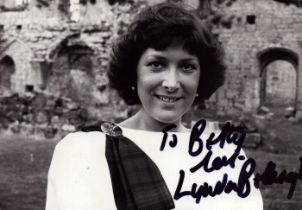 Lynda Bellingham signed 5X3 inch black and white photo Dedicated