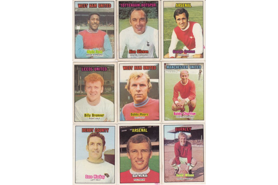Lot of A & BC 1970/71 Trade Cards ; A superb lot of 105 trading cards issued by A & BC from their 19 - Image 1 of 2