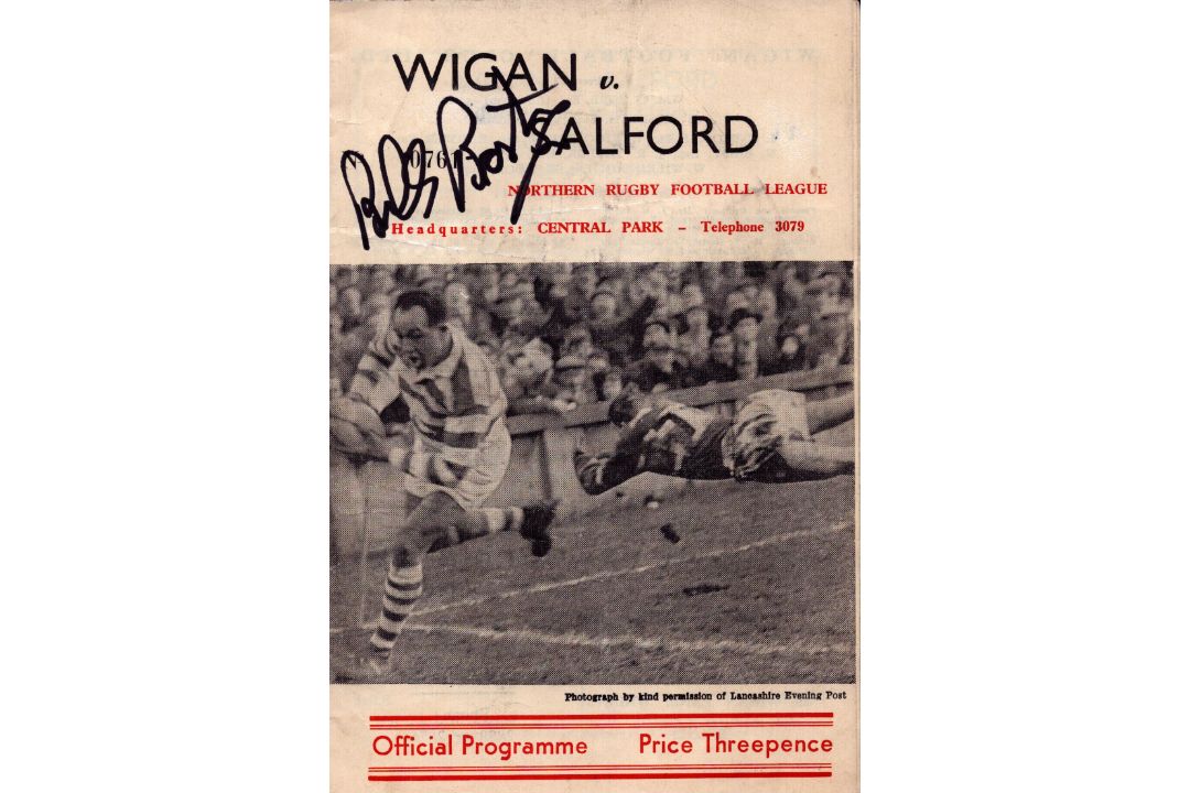 BILLY BOSTON Rugby League Legend signed 1960 Wigan v Salford Programme