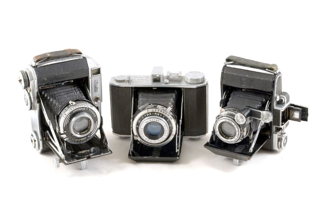 A Rare Minolta Auto Semi CRF Camera. Plus an Olympus Six & other cameras. - Bild 4 aus 4