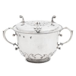 London 1674 by Thomas King (free. 1657, d. 1680) A Charles II sterling silver twin handled porringer