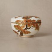 A small Japanese Satsuma 'birds and maple' box and cover by Kinkozan, Meiji period, 19th century Sat