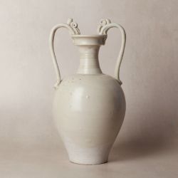 A Chinese straw-glazed stoneware 'amphora' vase, Tang Dynasty 唐 白釉雙螭龍耳瓶