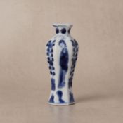 A small Chinese blue and white 'lady' hexagonal vase, Qing dynasty, Kangxi period 清康熙 青花仕女圖六角小瓶 | Sa
