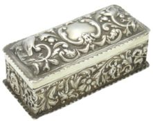 An 1891 Victorian London silver repoussé work trin