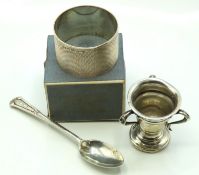 A boxed 1945 Birmingham silver napkin ring by H. B