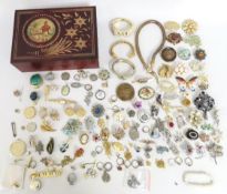 A collection of costume jewellery items including
