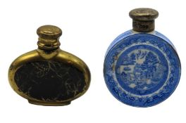 A Victorian porcelain scent bottle with willow pat